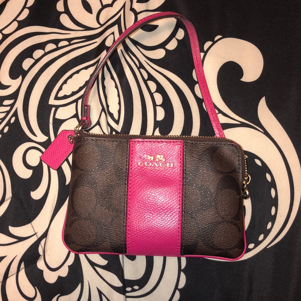 Coach wristlet - Picture 1 of 2